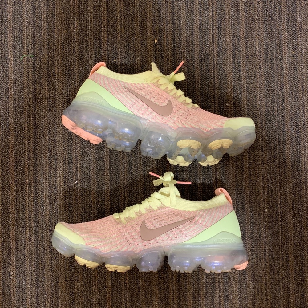 Nike VaporMax Flyknit Volt/Taupe Women’s